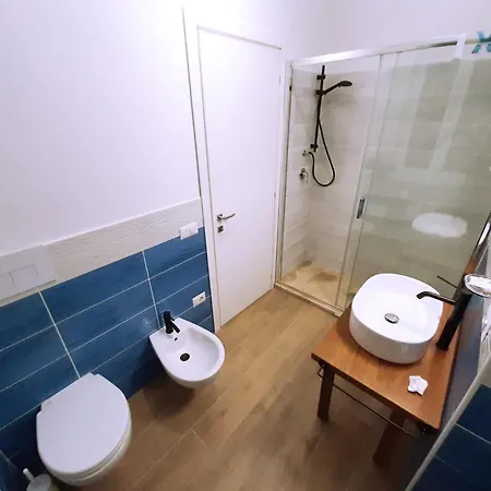 Centro, Vacanze E Dintorni- Blue House 3* オルビア